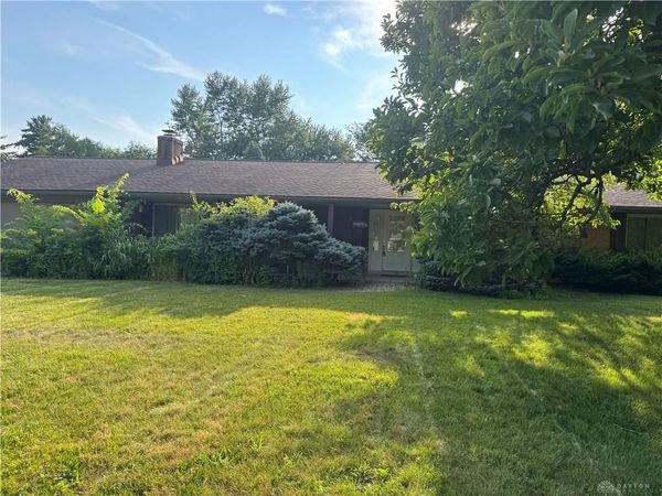 7897 Raintree Road, Centerville, OH 45459
