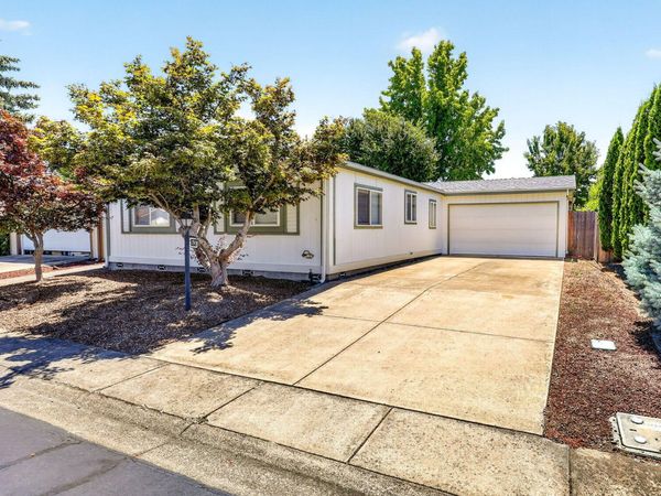 555 Freeman Space 191 Road, Unit 191, Central Point, OR 97502