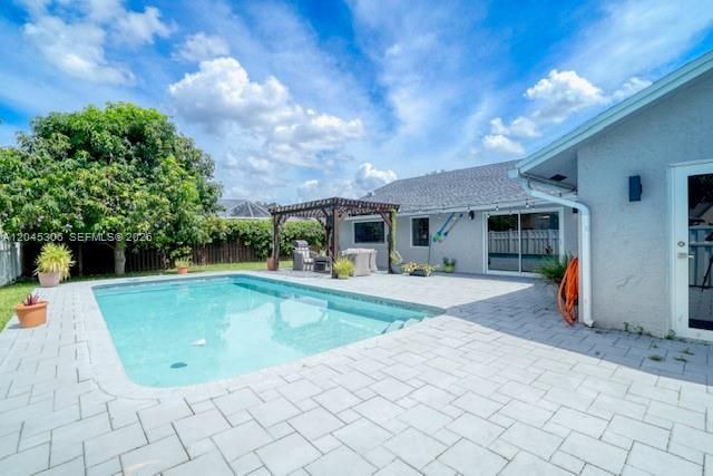 15810 N Wind Cir , Sunrise, FL 33326 Photo