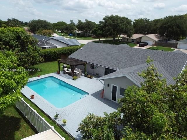 15810 N Wind Cir , Sunrise, FL 33326 Photo