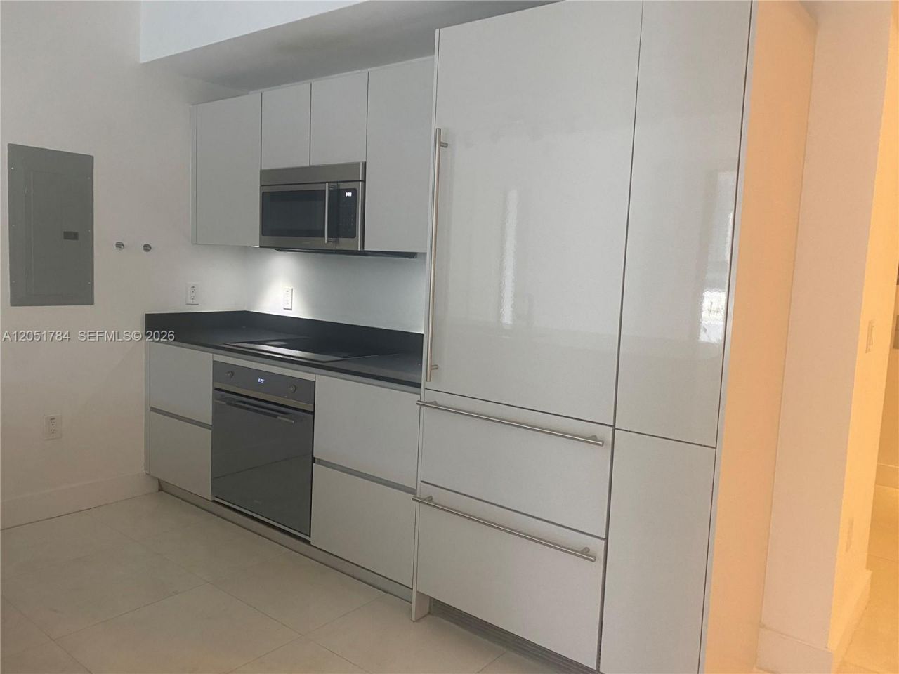 1010 Brickell Ave, Unit 1403, Miami, FL 33131 Photo
