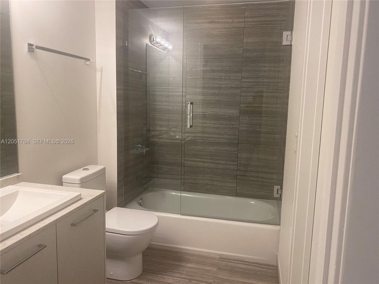 1010 Brickell Ave, Unit 1403, Miami, FL 33131 Photo