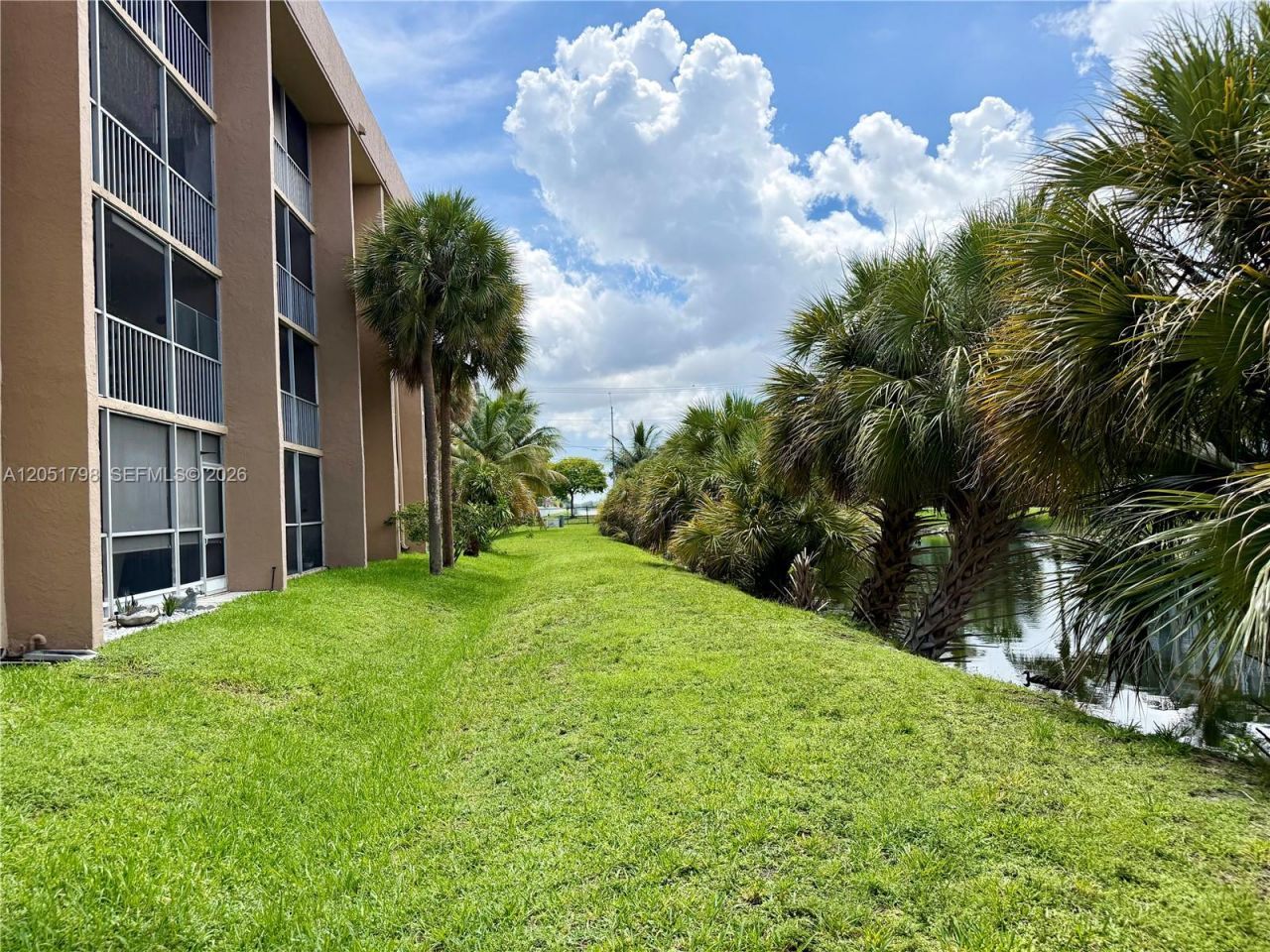 17000 NW 67th Ave, Unit 130, Hialeah, FL 33015 Photo