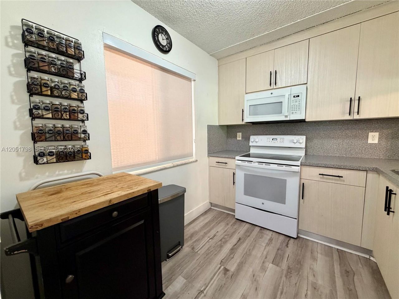 17000 NW 67th Ave, Unit 130, Hialeah, FL 33015 Photo