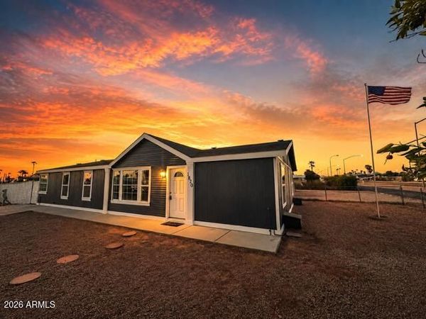 1820 S SOSSAMAN Road, Mesa, AZ 85209