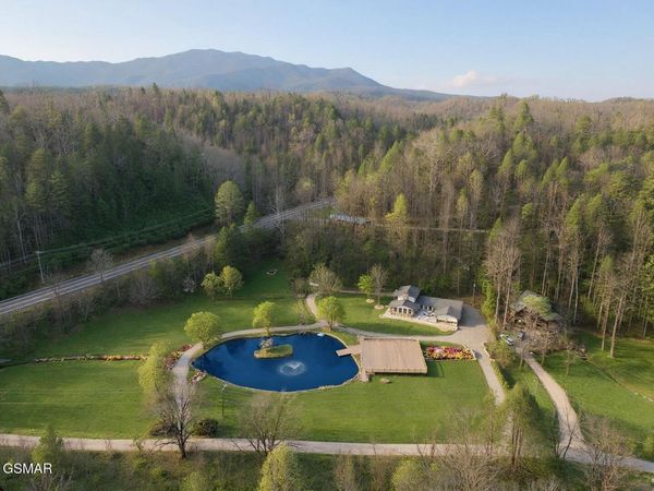 119 Tunis Road, Sevierville, TN 37876