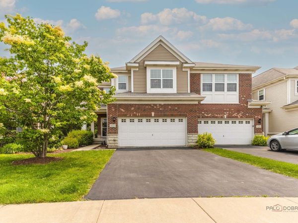 1022 Ravendale Court, Naperville, IL 60540