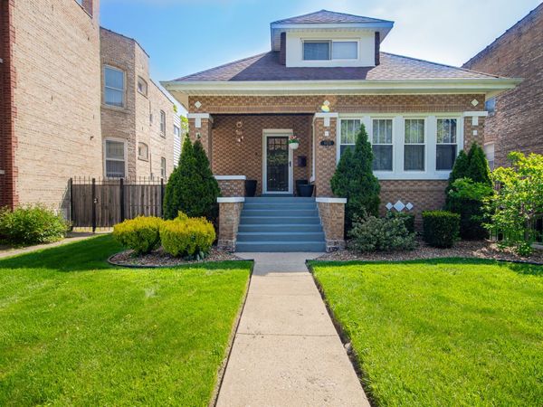 10215 S Charles Street , Chicago, IL 60643