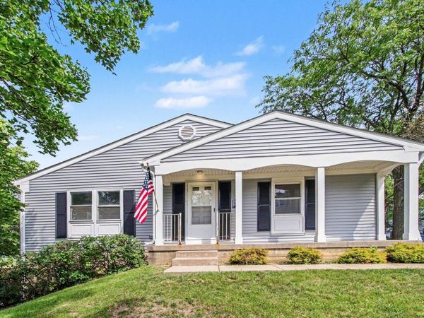 1938 Oxford Court , Schaumburg, IL 60194