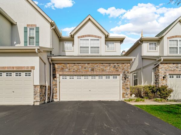439 Bay Tree Circle, Vernon Hills, IL 60061