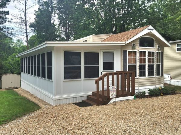 8/77 Woodhaven Lakes , Sublette, IL 61367