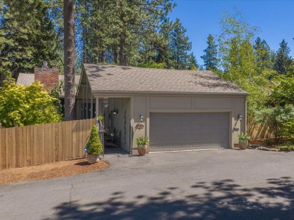 2903 S Howard St, Spokane, WA 99203