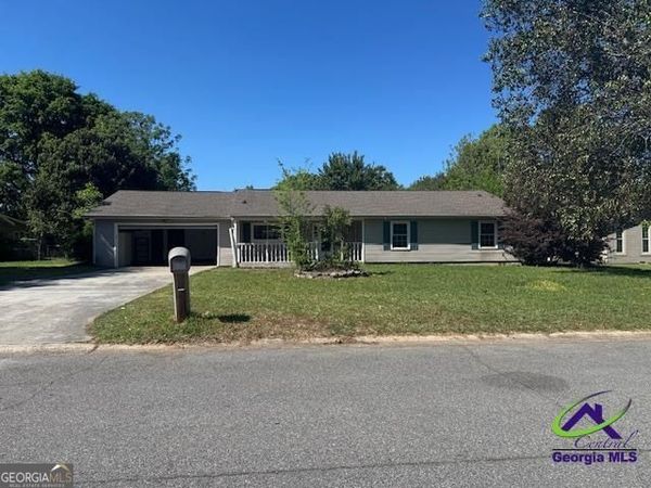 111 Foxfire Drive, Warner Robins, GA 31093