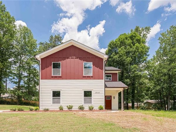 1717 Hilton Ridge Court , Lithonia, GA 30058