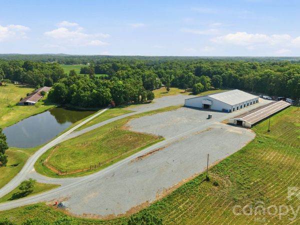 1916 Mcintyre Road , Wingate, NC 28174