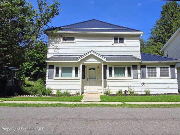 210 Riverside Drive , Factoryville, PA 18419