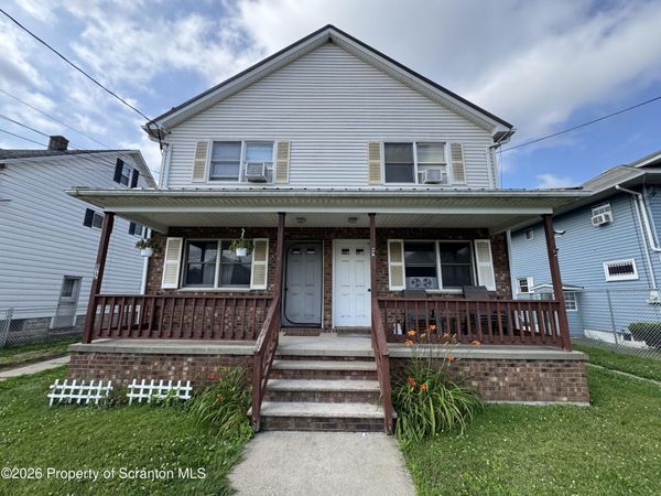 810-812 Center Street , Throop, PA 18512