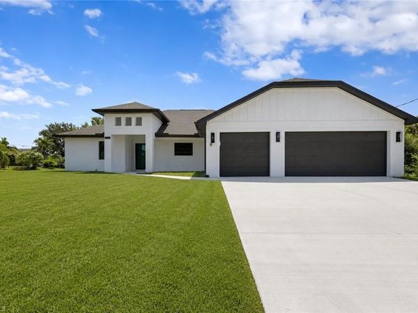 6156 Hughes AVE , FORT MYERS, FL 33905