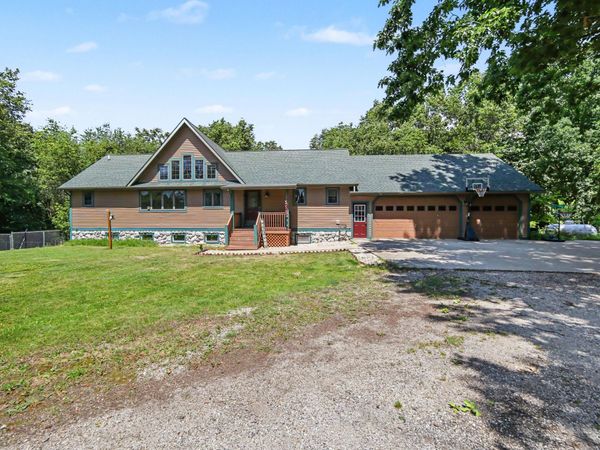 1824 S Pere Marquette Highway, Ludington, MI 49431