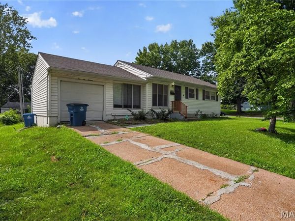 10616 Dunkeld Circle , Bel Ridge, MO 63137