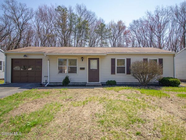 31 Mildred Lane, Latham, NY 12110