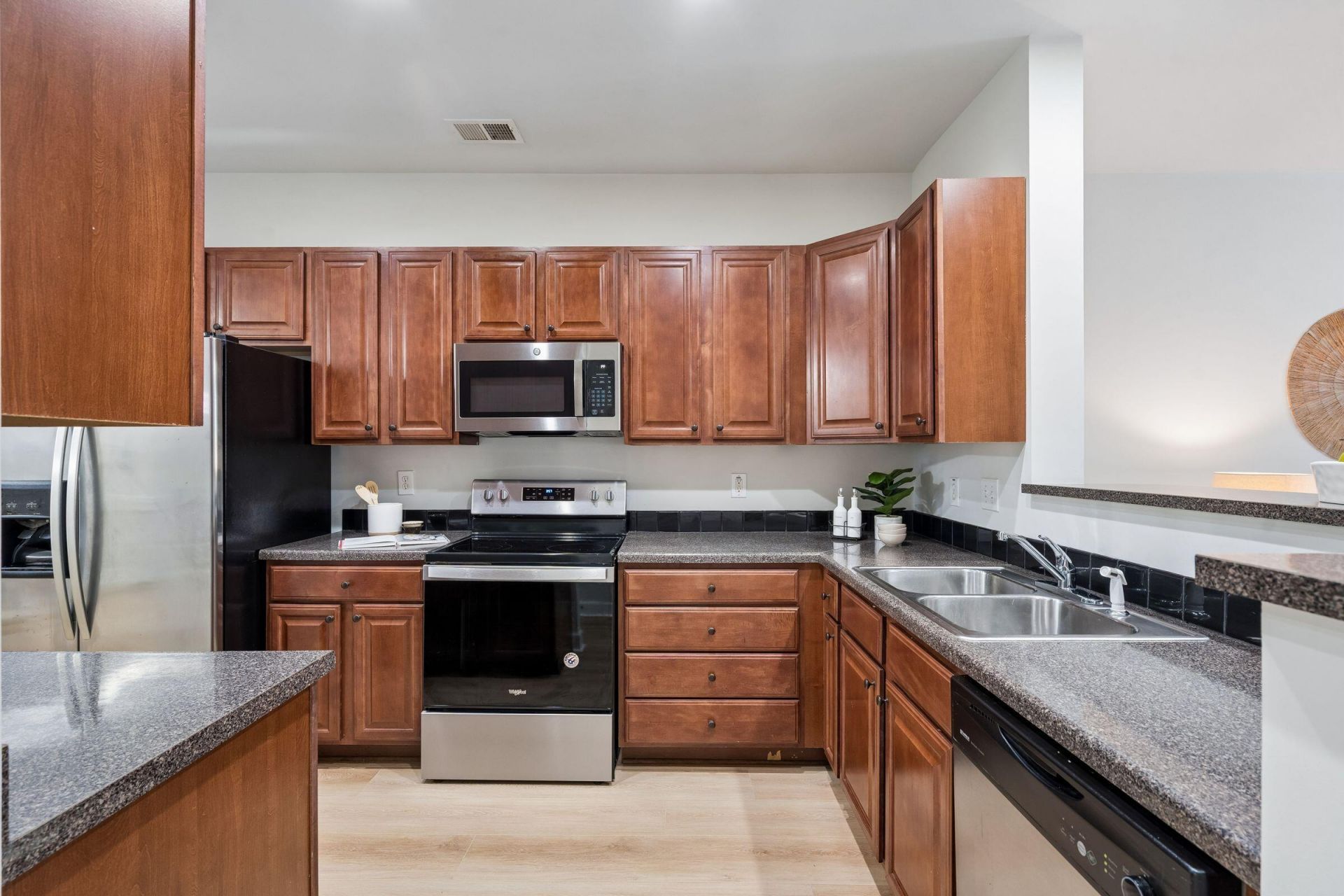 3065 Sugarberry Lane Photo 7