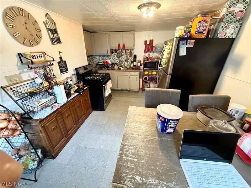 477 Henry Street, Painesville, OH 44077 Photo 6