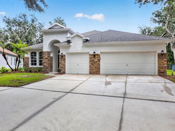 6135 WHIMBRELWOOD DRIVE , LITHIA, FL 33547