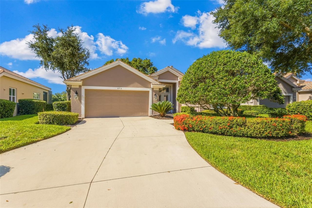 8718 54th Avenue E, Bradenton, FL 34211 Photo