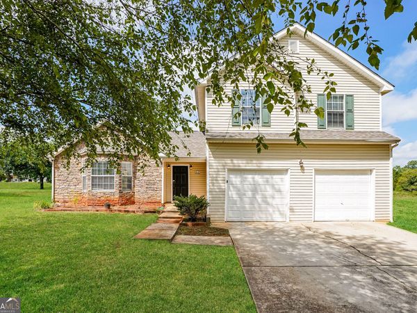 513 Easton Drive, Locust Grove, GA 30248