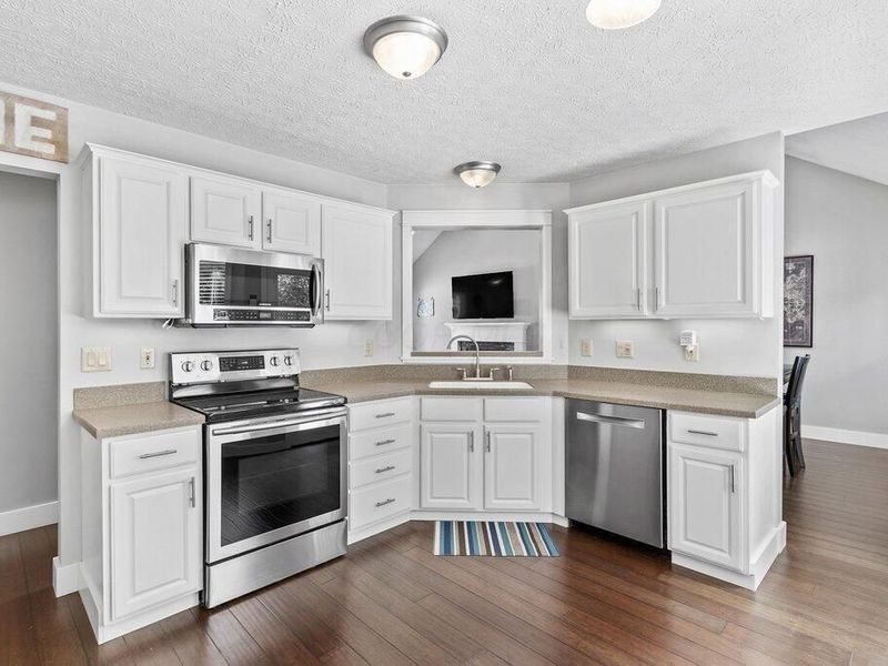8975 Newmills Lane, Lewis Center, OH 43035 Photo 13