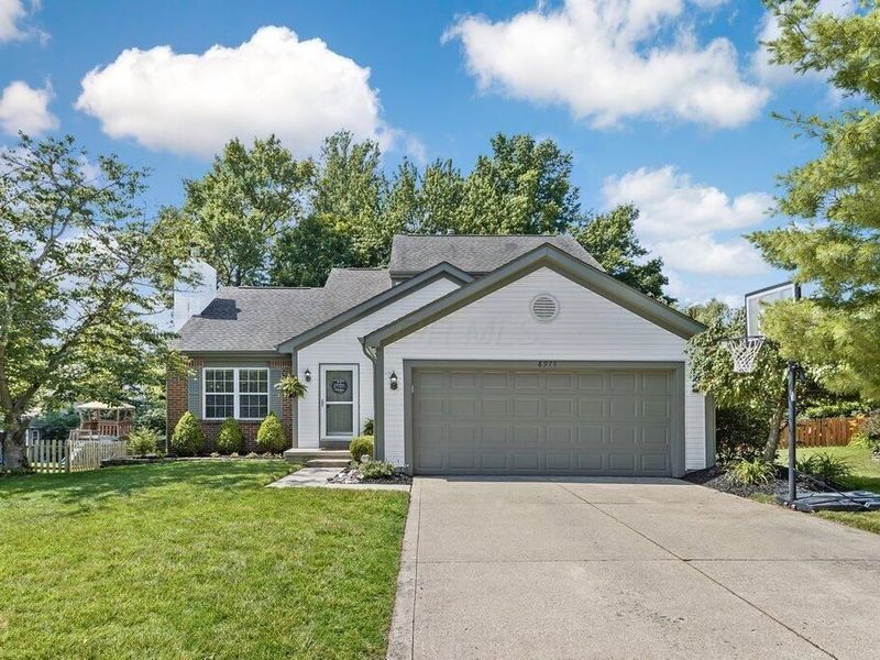 8975 Newmills Lane, Lewis Center, OH 43035 Photo 2