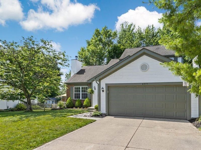 8975 Newmills Lane, Lewis Center, OH 43035 Photo 3