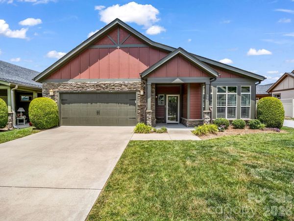 595 Summerfield Place , Flat Rock, NC 28731