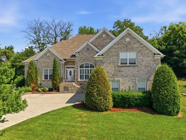 614 Firefox Dr, Brentwood, TN 37027
