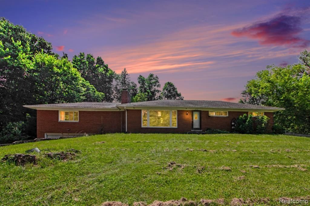 1131 Lake Lane Drive, White Lake Township, MI 48386 Main Photo