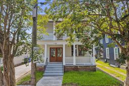 1135 King Street photo 4