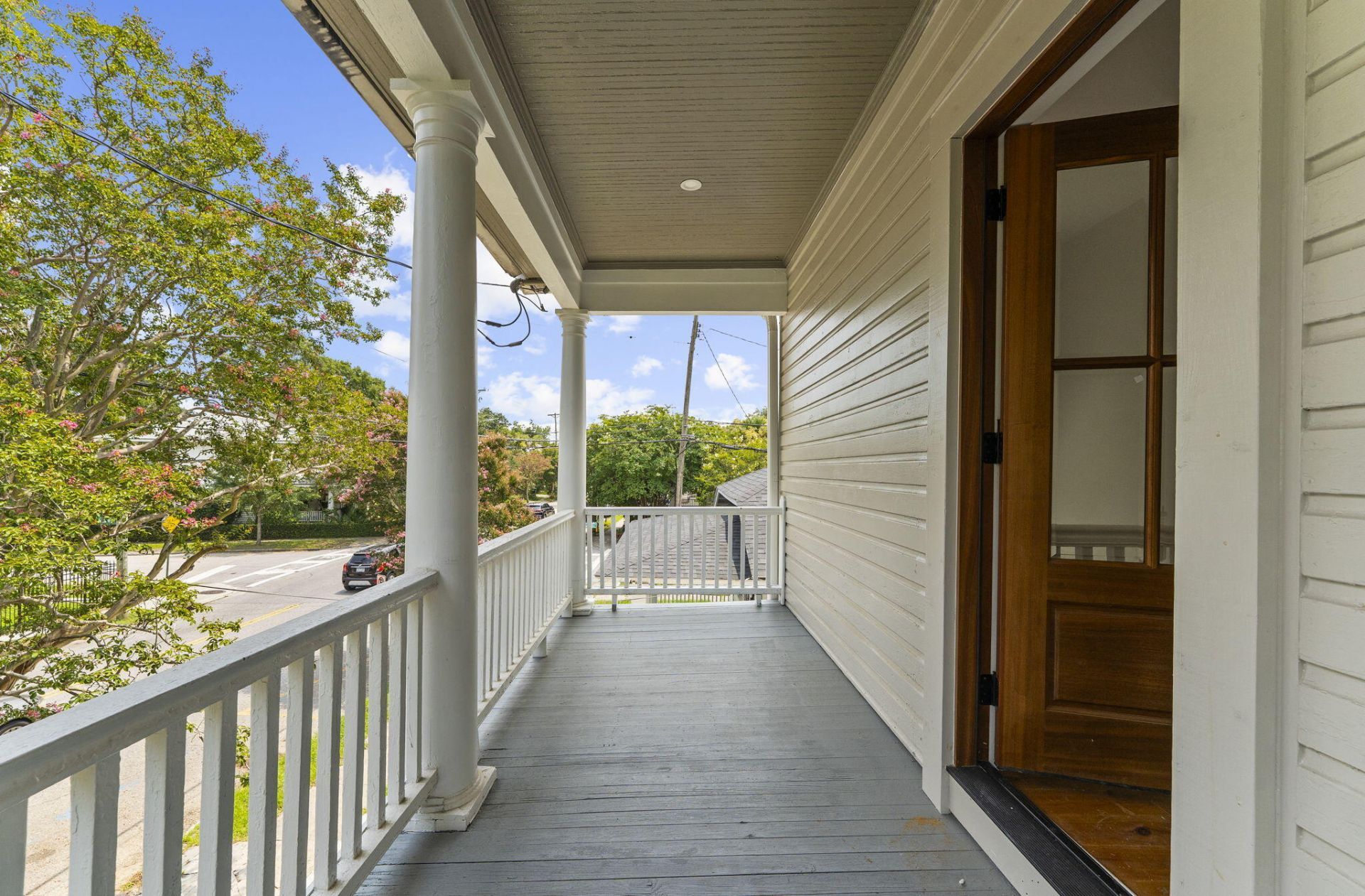 1135 King Street Photo 36