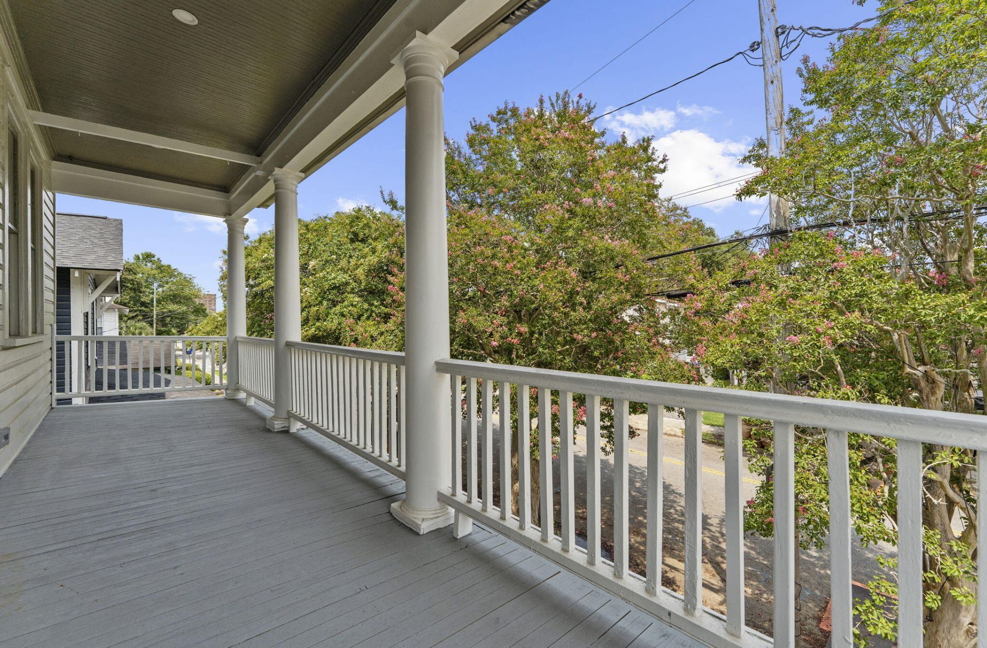 1135 King Street Photo 37