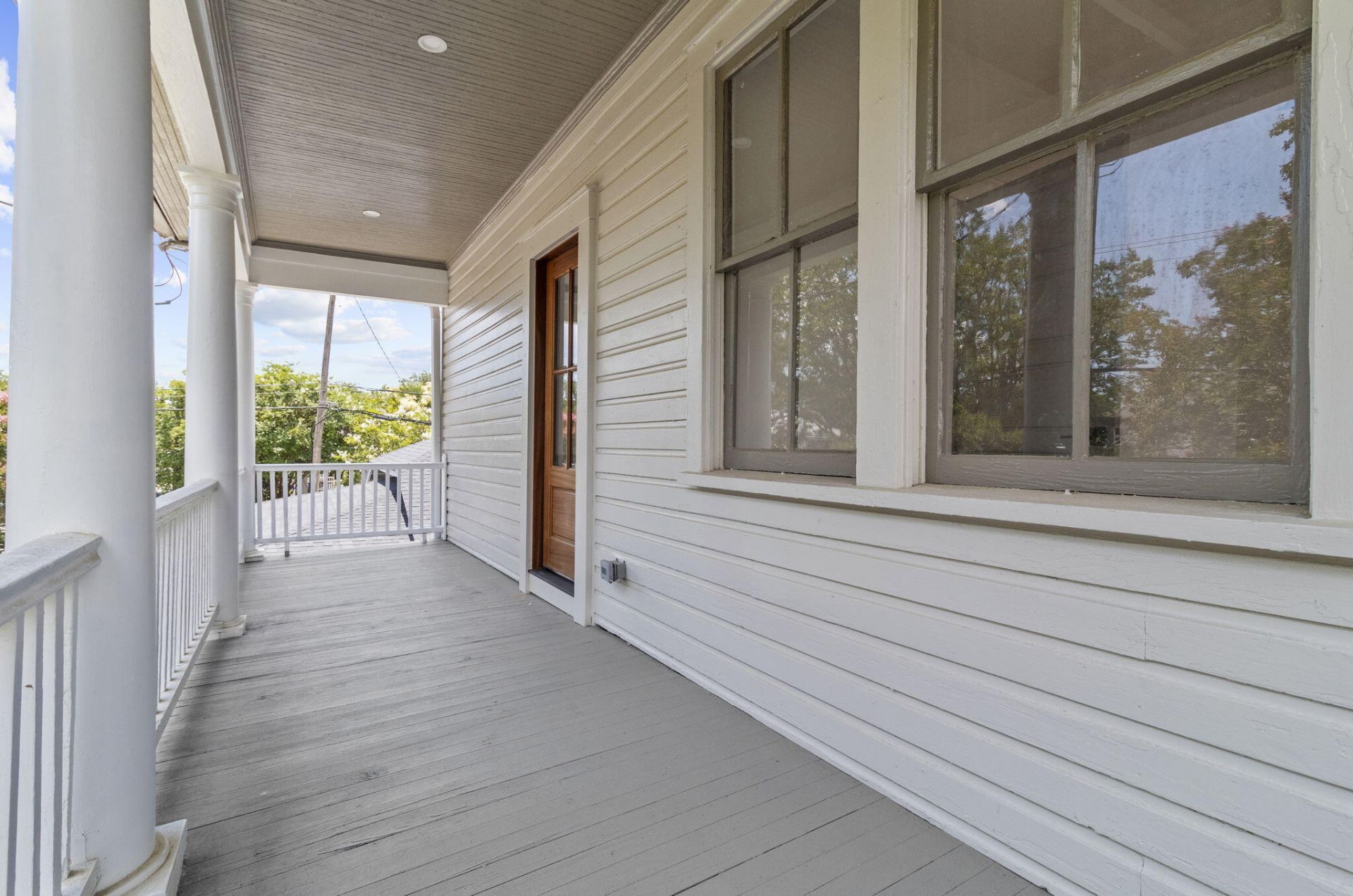 1135 King Street Photo 48