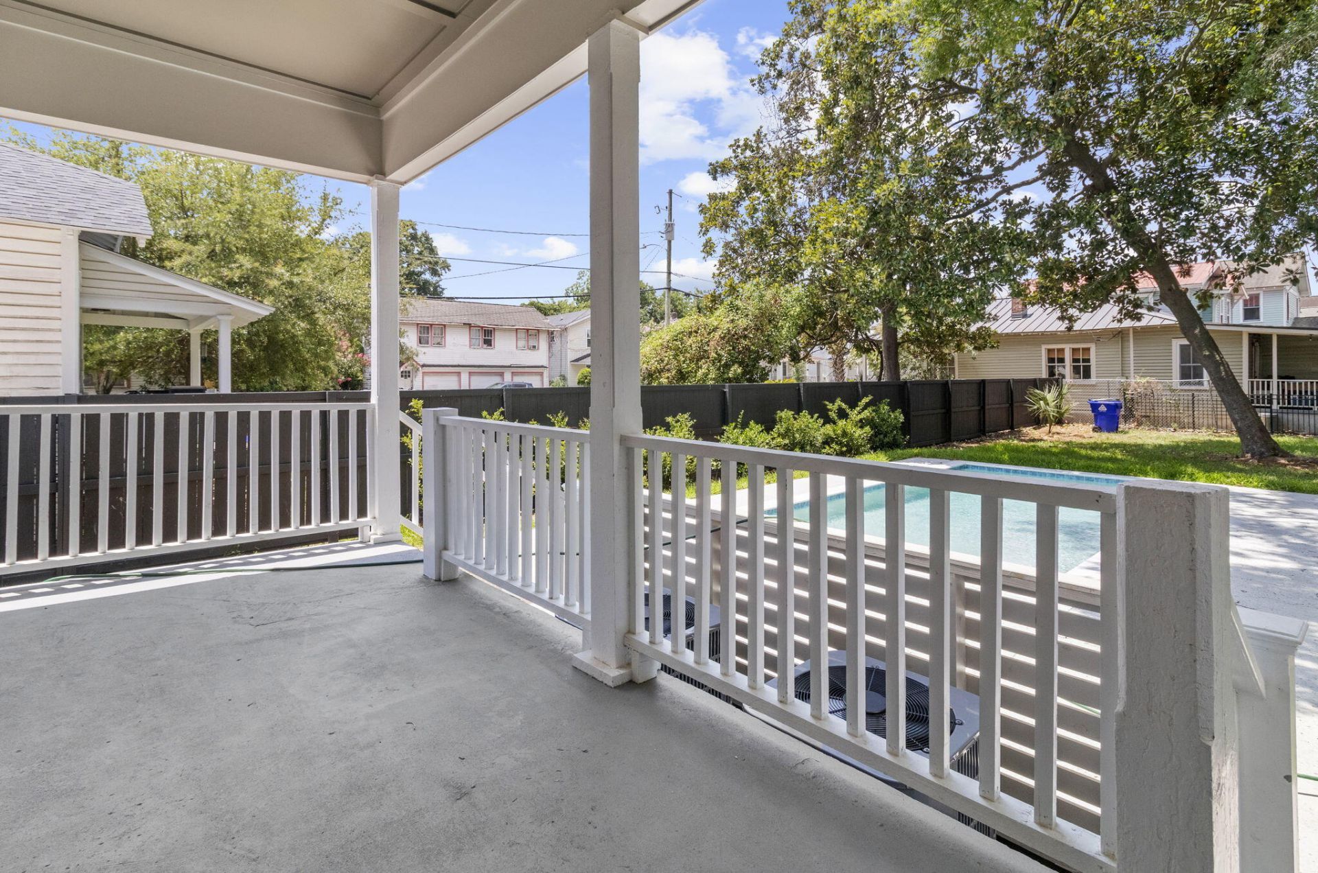 1135 King Street Photo 49