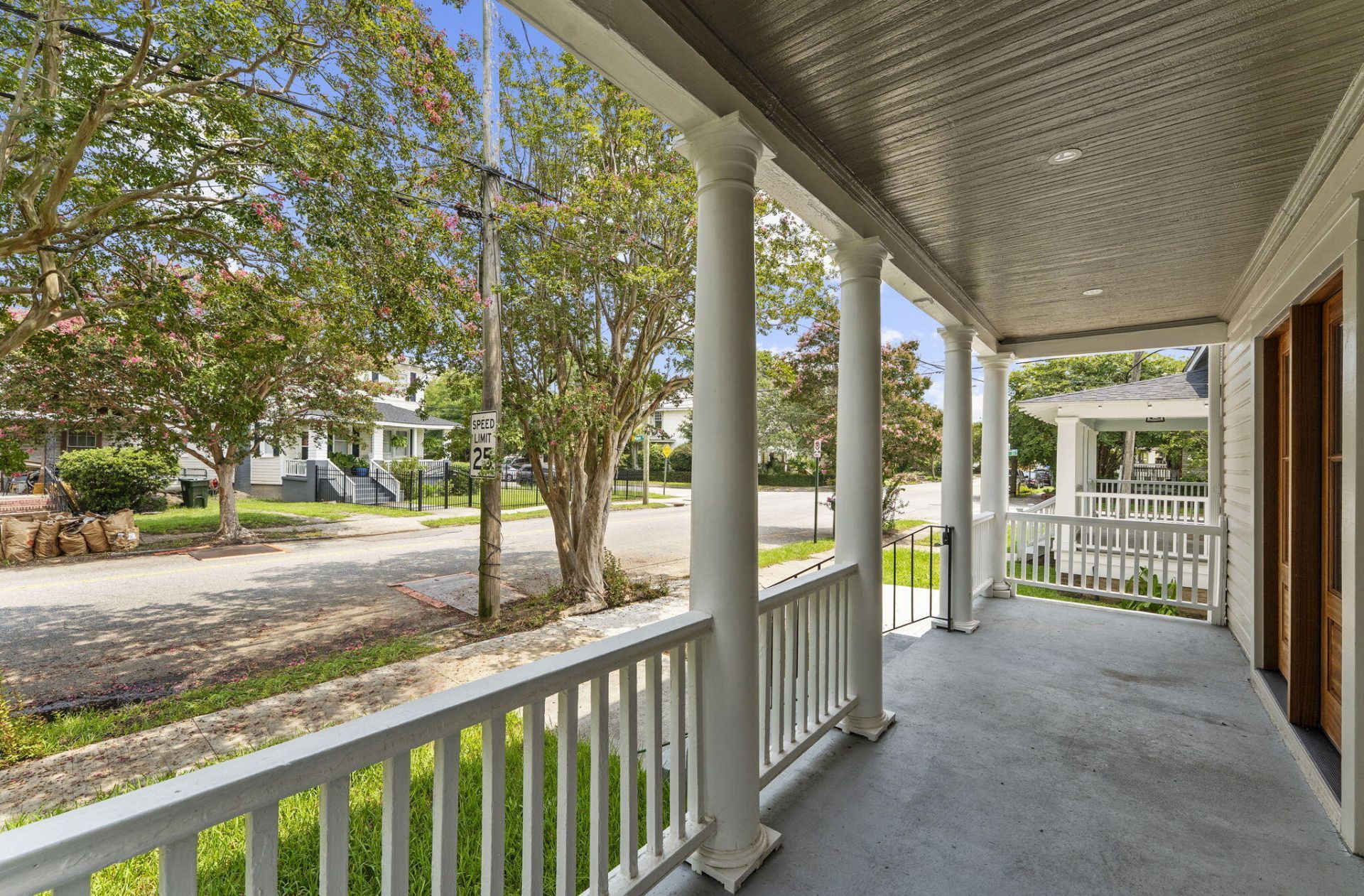 1135 King Street Photo 5