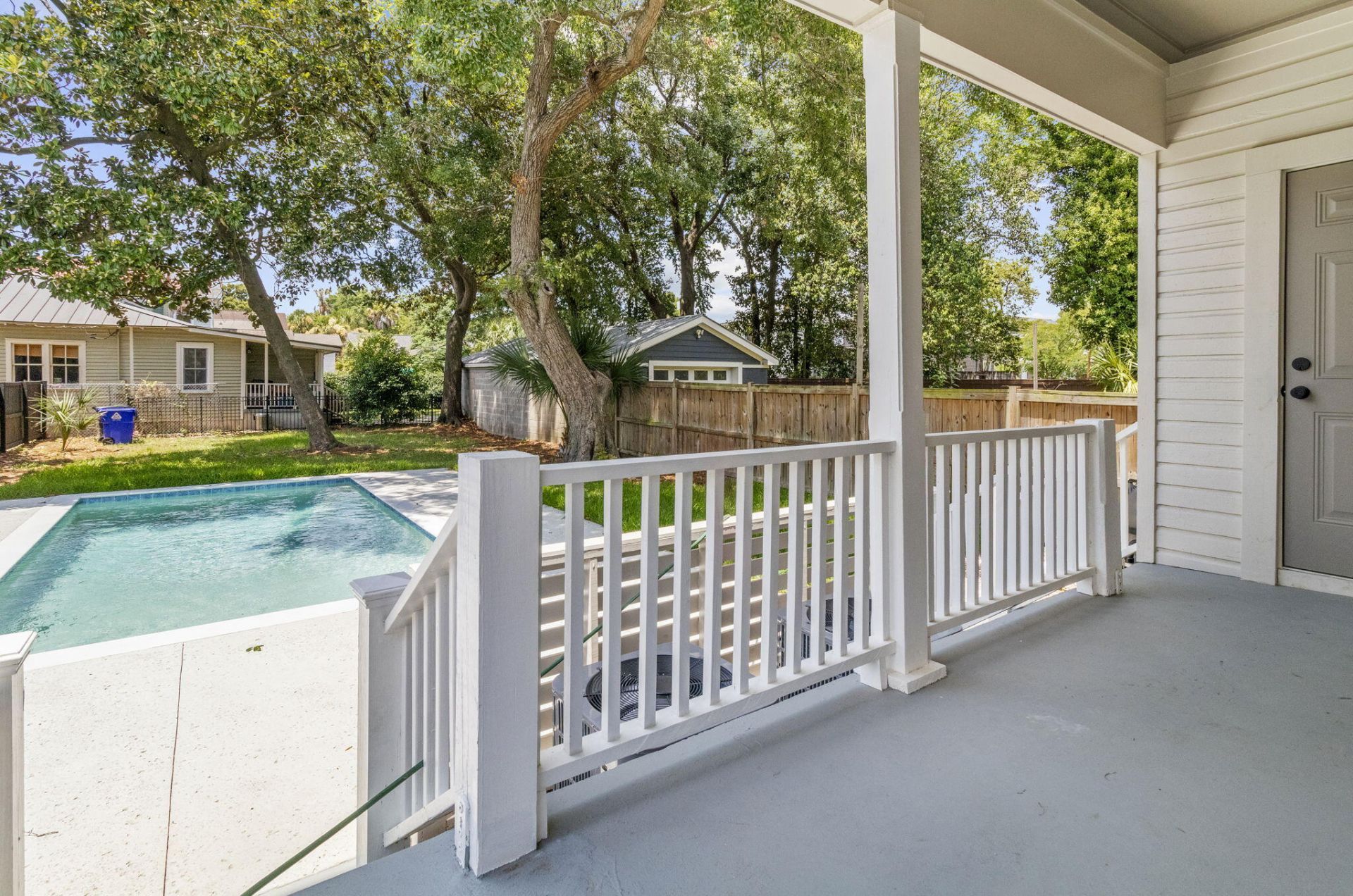 1135 King Street Photo 54