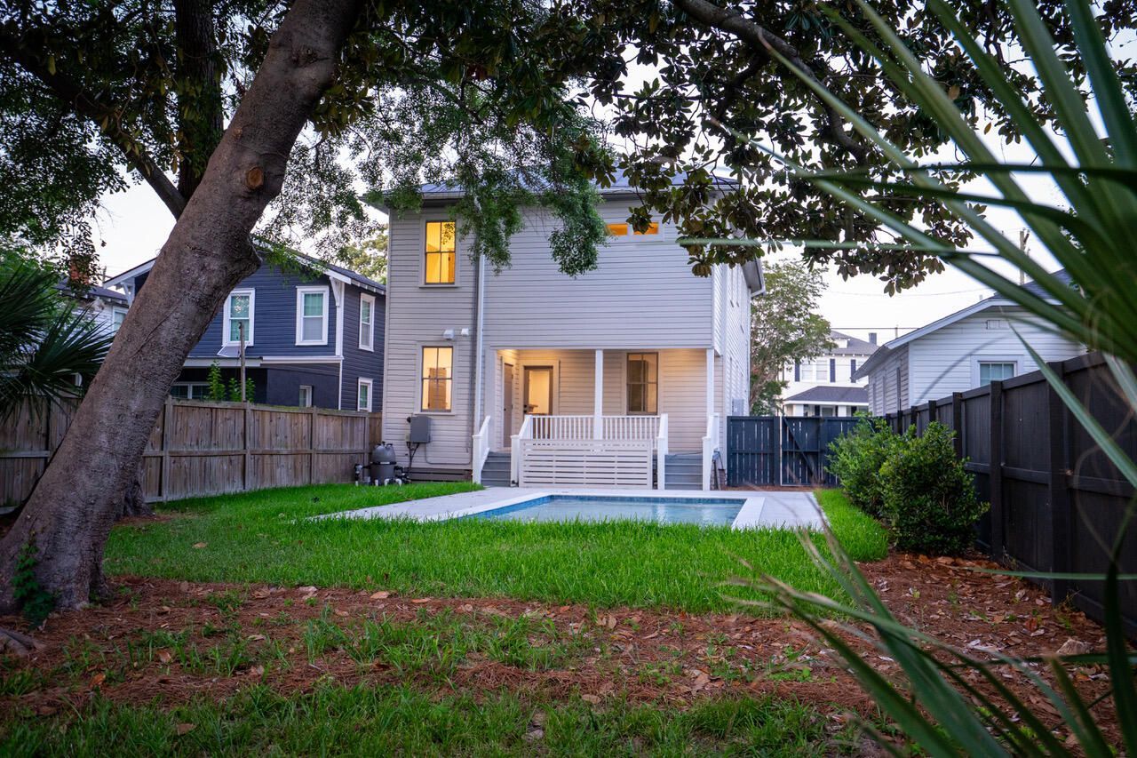 1135 King Street Photo 64