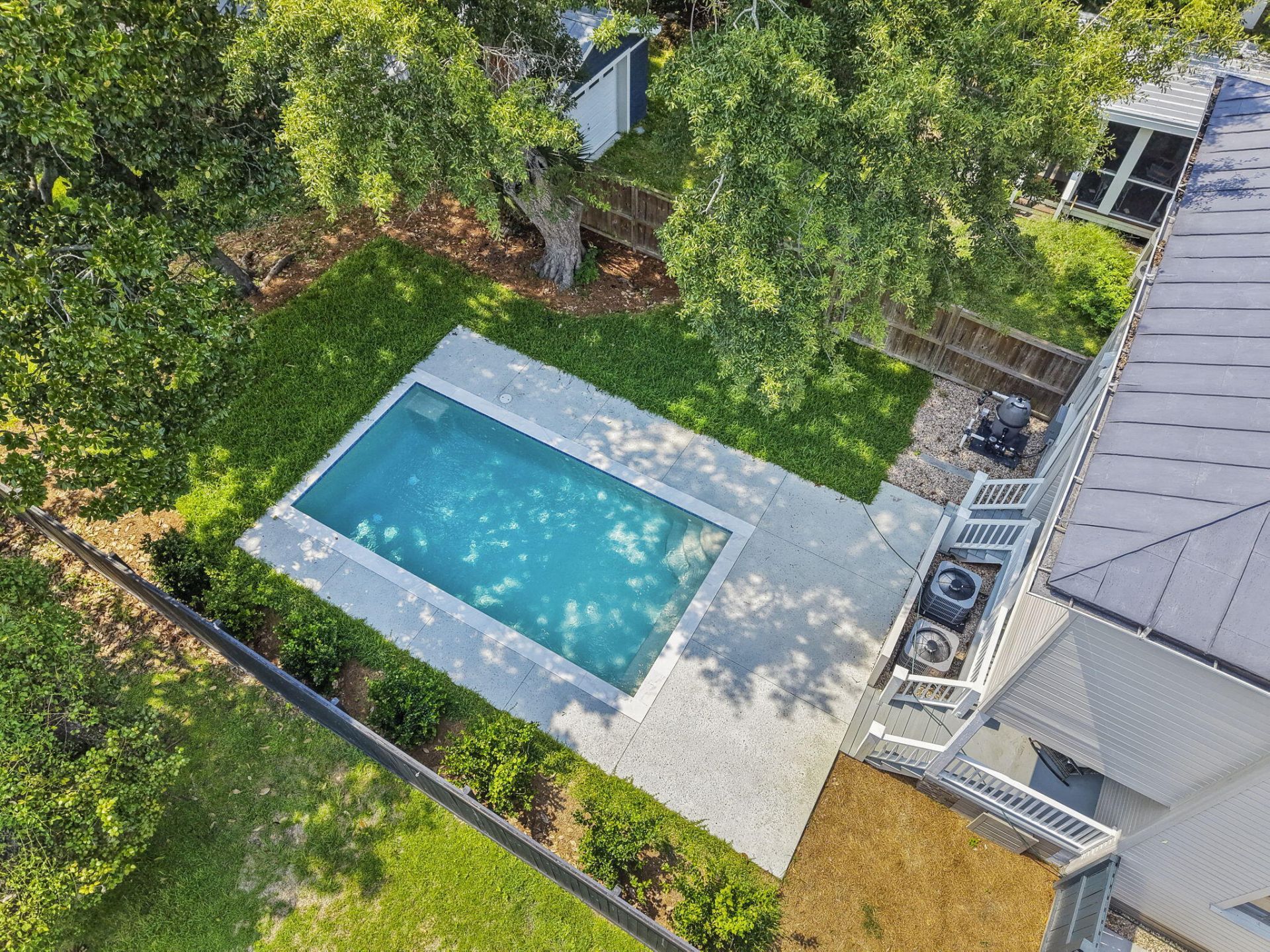 1135 King Street Photo 65