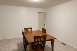 502 Dogwood Circle photo 4