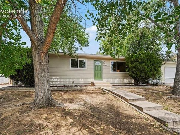 2122 Doniphan Drive, Colorado Springs, CO 80910