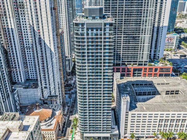 121 NE 5th St , Unit 304, Miami, FL 33132