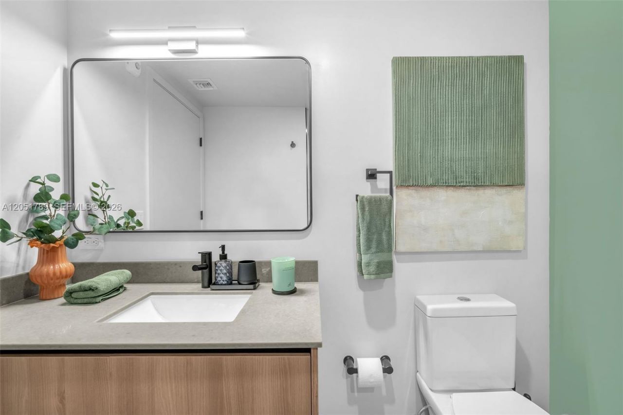 121 NE 5th St, Unit 304, Miami, FL 33132 Photo