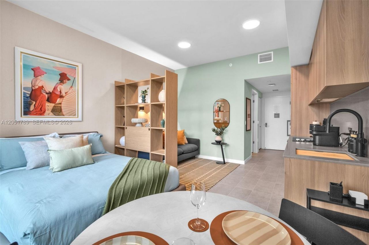121 NE 5th St, Unit 304, Miami, FL 33132 Photo
